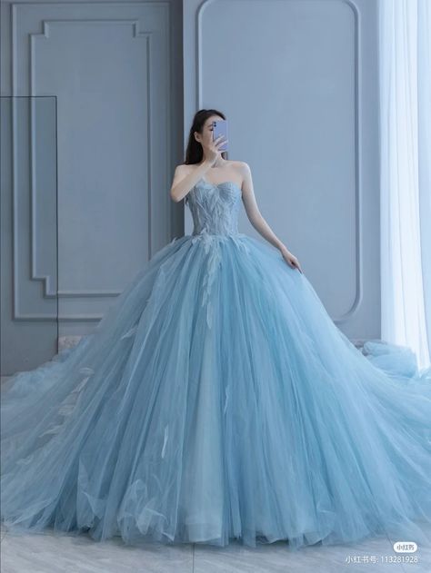 Fairytale Dress Princesses Ball Gowns Blue, Blue Debut Gown, Big Blue Dress, Light Blue Quinceanera Dresses, Ball Gowns Fantasy, Debut Gowns, Princess Dress Fairytale, Royalty Dress, Quinceanera Dresses Blue