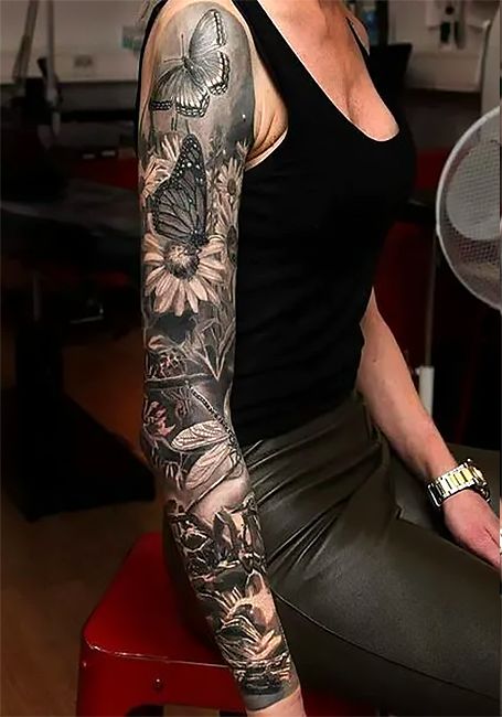 Arm Sleeve Tattoos Black Woman, Large Cover Up Tattoos For Women Leg, Cover Up Arm Tattoos For Women, Flores Tattoo Mujer, Woman Tattoo Arm, Flowers Tattoos For Women, Cover Up Tattoo Designs For Women, Tattoo Arm Frauen, Tattoo Arm Women