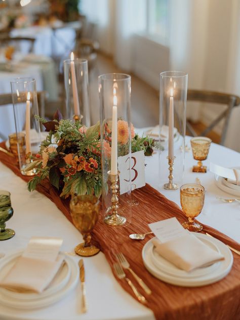 Romantic candle-lit tablescapes for a fall wedding at the Wylder Hotel Windham, with taper candles in vintage gold holders and a garden-style flower centerpiece. Photo by Brian David photography. Minimal Fall Wedding Centerpieces, Fall Wedding Tablescapes Long, Wedding Table With Candles, Candle Tablescapes Wedding, Candle Tablescapes, Fall Wedding Tablescapes, Table With Candles, Wedding Guest Table, Fall Wedding Tables