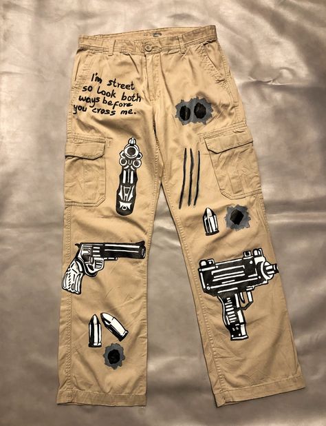 Cargo Pants Painting, Aesthetic Hijab Outfit Ideas, Custom Cargo Pants, Hand Painted Pants, Aesthetic Hijab Outfit, Painted Pants, Custom Jeans Diy, Aesthetic Hijab, Brown Cargo Pants