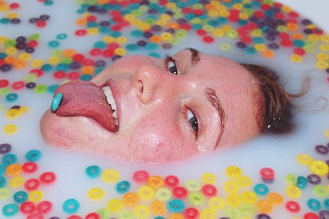 milk bath, fruit loops, fun photoshoot, photo inspiration Milk Photoshoot, Milk Bath Photoshoot, Bath Photoshoot, Spilt Milk, Spilled Milk, Fruit Loops, Fun Photoshoot, Milk Bath, Splish Splash