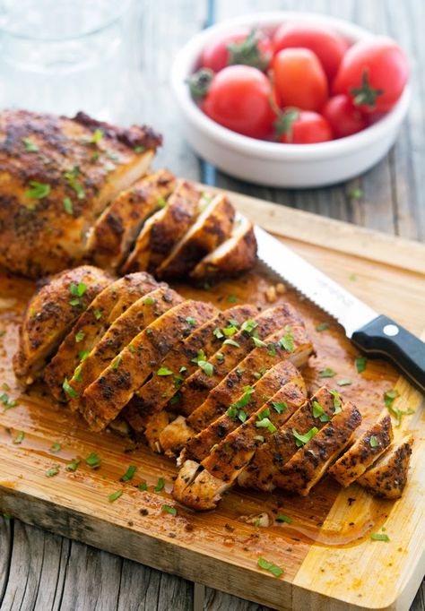 Smoked Paprika Chicken, Smoked Chicken Recipes, Paprika Recipes, Paprika Chicken, Smoked Meat, Chipotle Chicken, Slim Fast, Smoked Chicken, Boneless Chicken Breast