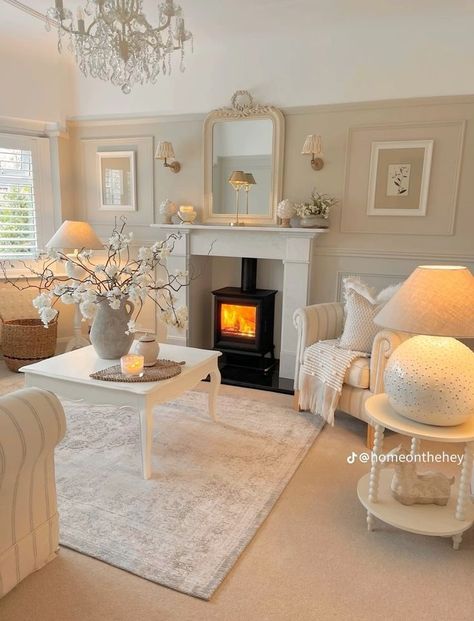 Calm Lounge Ideas, Cosy Neutral Living Room, Warm White Living Room, Warm Beige Living Room, Cream And Beige Living Room, Cream Living Room Ideas, Beige Living Room Decor, Living Room Cream, Cream Living Room