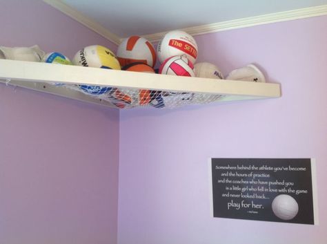 Volleyball Bedroom, Volleyball Room, Soccer Bedroom, Soccer Room, Ball Ideas, Volleyball Inspiration, Play Volleyball, Volleyball Mom, Volley Ball