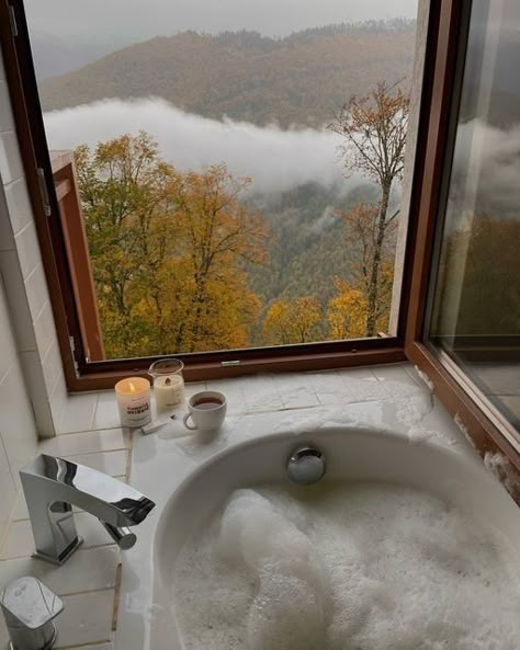 Cozy Bath, Bath Aesthetic, Cabin Aesthetic, Bathroom Design Trends, Design Exterior, Fall Feels, Humble Abode, Autumn Cozy, Bath Tub