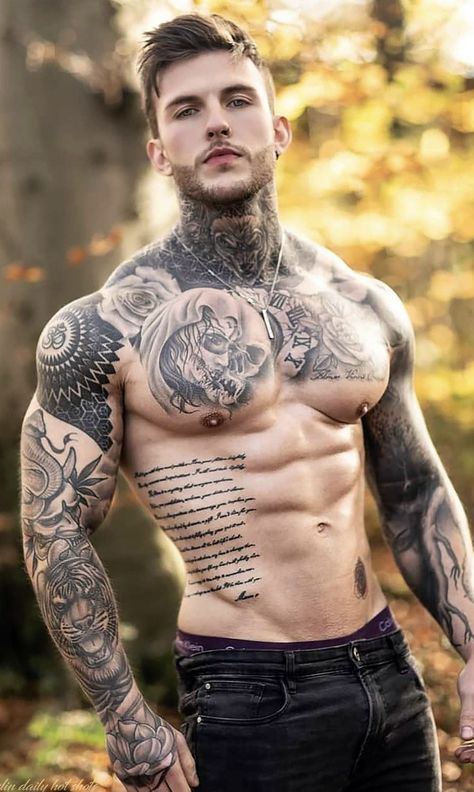 r a w w o r l d Tatted Guys, Tatted Men, Torso Tattoos, Muscle Tattoo, Fitness Tattoos, Boy Tattoos, Inked Men, Muscle Men, Tattoo Artist