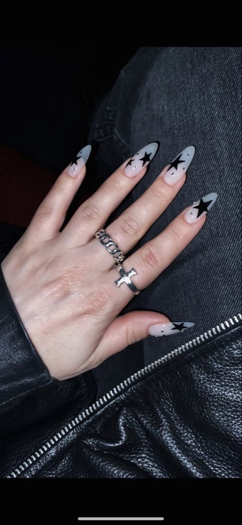 Star nails Star Nail Designs, Long Natural Nails, Star Nail, Gray Nails, Star Nails, Black Star, Black Nails, Natural Nails, Nail Design