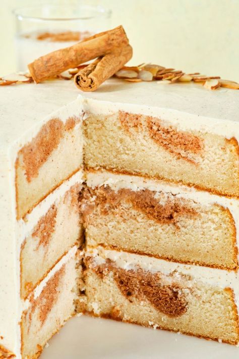 Horchata Cake, Fluffy Buttercream, Mexican Cake, Cake Structure, Shake N Bake, Ice Cake, Cinnamon Cake, Mexican Dessert, Swiss Meringue Buttercream