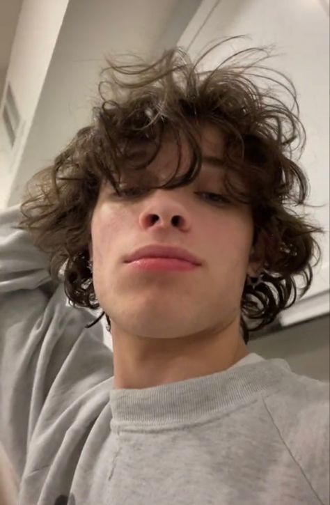 Christopher Sturniolo, Nepo Baby, Chris Owen, Fangirl Problems, Chris Sturniolo, Most Beautiful People, Sam And Colby, The Perfect Guy, Hottest Guy Ever