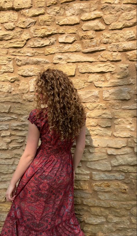 #curlyhair #photoshoot #pinkdress #limestone #limestonebackground #facelessportrait Curly Outfit, Faceless Photo Ideas, I Like Your Hair, Midi Dress Plus Size, Boho Midi Dress, Natural Curls Hairstyles, Hairdos For Curly Hair, Curly Hair Inspiration, Hair Inspo Color