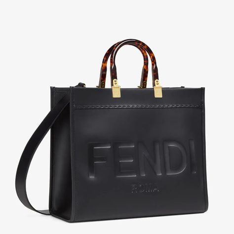 Black leather shopper - FENDI SUNSHINE MEDIUM | Fendi Fendi Sunshine Medium, Fendi Sunshine, Fendi Logo Design, Fendi Bag, Leather Tote Bag Women, Tone On Tone, Hermes Bags, Coach Bag, Gucci Bags