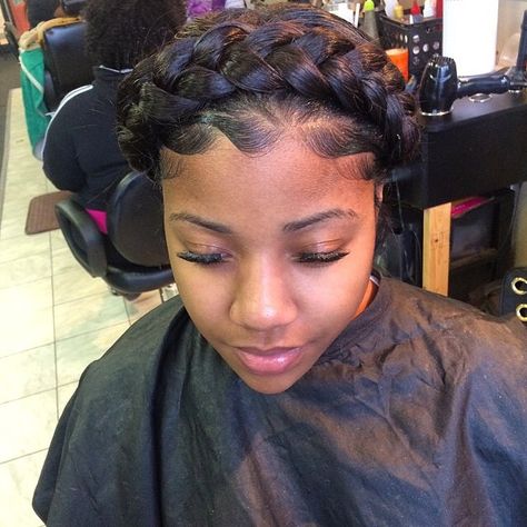 Large Braids, Hair Artwork, Afro Bun, Formal Updo, Halo Braids, Braid Updo, Halo Braid, Goddess Braids Hairstyles, Hair Done