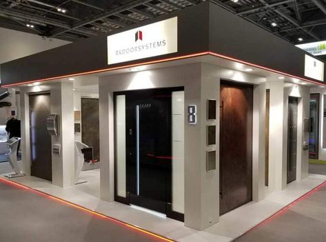 Door Showroom Design, Door Display Showroom, Door Showroom, Aluminium Front Door, Contemporary Front Doors, Pivot Door, Luxury Door, Modern Front Door, Showroom Interior Design