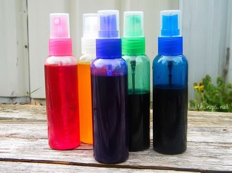 Diy Tie Dye Designs, Fun Summer Crafts, Tie Dye Kit, Tie Dye Crafts, Diy Tie, How To Tie Dye, Diy Sprays, Bleach Tie Dye, Tie Dye Diy