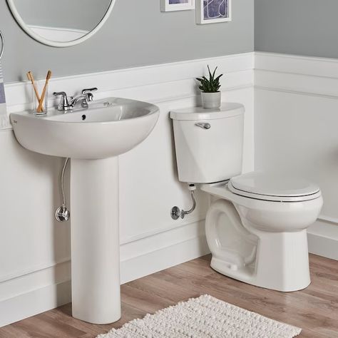 Small bathroom with pedestal sink