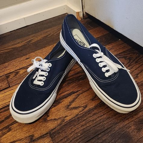 VANS Authentic Navy Size 8.5 Vans Authentic Navy, Navy Blue Vans, Vans Authentic Shoes, Blue Vans, Vans Blue, Shoes Vans, Women's Vans, Vans Authentic, Womens Vans