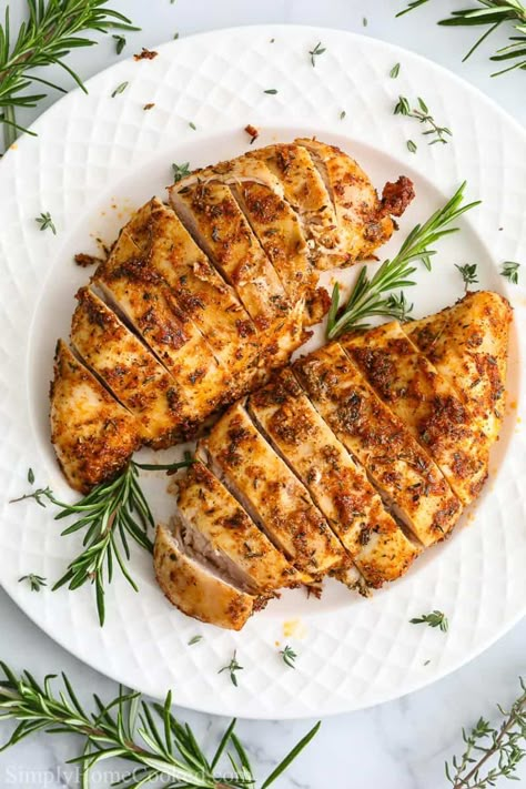 This Juicy Air Fryer Chicken Breast recipe is flavorful & super easy. It's a delicious dish that's a healthy alternative to deep fried chicken. #airfryerrecipe #airfryerchicken #airfryerchickenrecipe #airfryerchickenbreast Baked Turkey Breast, Air Fryer Chicken Breast, Air Fryer Recipes Chicken Breast, Chicken Breast Recipe, Turkey Breast Recipe, Simply Home, Roast Turkey Breast, Baked Turkey, Air Fryer Recipes Chicken