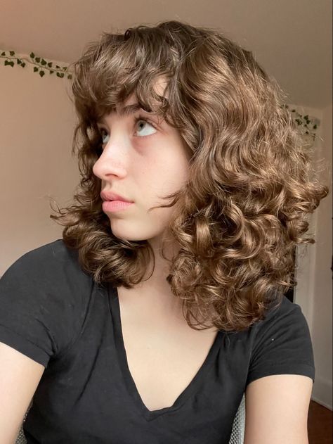 2c Bangs, Short Curly Bangs, Wavy Hair 2b, 2c Hair, Wavy Layered Hair, Curly Hair Photos, Curly Bangs, Awesome Hair, Wavy Curly Hair