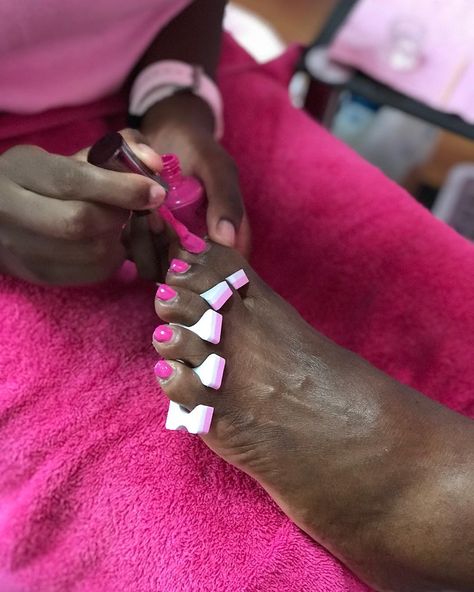 Serene Nails Salon| Barbados on Instagram: “Work Flow✨✨✨✨✨✨💪💪💪#Sermazingness #yoserenenails3comethrumama #serenenails3 #serenenails3thenailslayer #Nailsofinstagram…” Pedi Designs, Summer Toes, Summer Toe Nails, Work Flow, Nails Salon, Barbados, Manicure And Pedicure, Toe Nails, Nail Salon