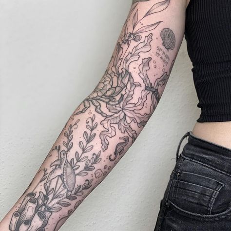 Half Sleeve Tattoos For Women Lower Arm Ocean, Bubble Filler Tattoo, Ecosystem Tattoo Sleeve, Sea Sleve Tattoo, Aquatic Half Sleeve Tattoo, Marine Biology Tattoo Sleeve, Oceanography Tattoo, Sea Life Arm Sleeve, Ocean Shin Tattoo