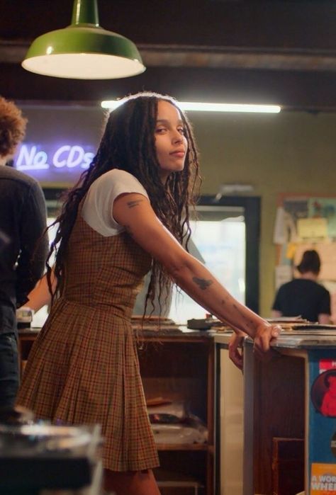 Rob Brooks High Fidelity Outfits, Rob High Fidelity Style, Rob Brooks Outfits, Zoe Kravitz High Fidelity Outfits, High Fidelity Outfits, Zoe Kravitz High Fidelity, Rob Brooks, Zoe Kravitz Style, Zoe Isabella Kravitz