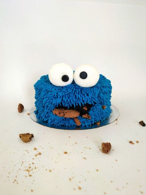 Seaseme Street Birthday Party, Cookie Monster Cakes, Sesame Street Birthday Cakes, Monster Birthday Cakes, Farm Birthday Cakes, Cookie Monster Birthday Party, 2nd Birthday Photos, Ugly Cakes, Cookie Monster Cake