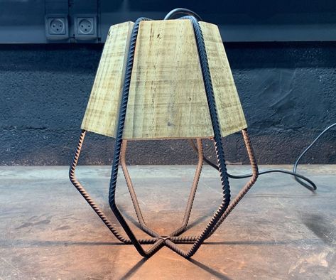 Make a Diamond Lamp Combined Wood and Iron Diamond Lamp, Light Fixture Covers, Lampe Metal, Metal Light Fixture, Iron Lamp, Wood Lamps, Steel Furniture, Welding Projects, Metal Furniture