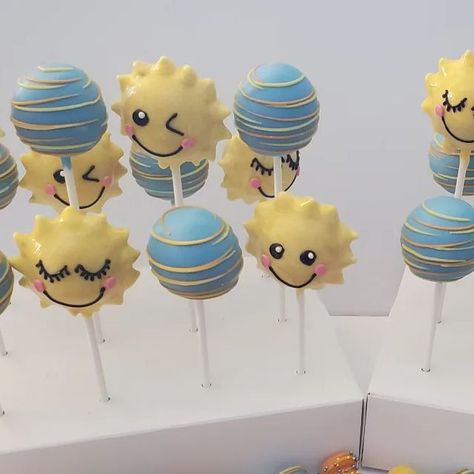 Cake Pops 🍰🍭NW Las Vegas on Instagram: "Here comes the "son"  #babyshower #herecomesthesun #herecomestheson #suncakepops #primasweetshop #lasvegasevents #lasvegas #vegas #baby #babyshowertreats" Here Comes The Sun Cake Pops, Here Comes The Son Cake Pops, Sun Cake Pops, Here Comes The Son Baby Shower Cake, Sun Cake, Baby Shower Yellow, Baby Shower Cake Pops, Sunshine Baby Showers, Baby Shower Treats