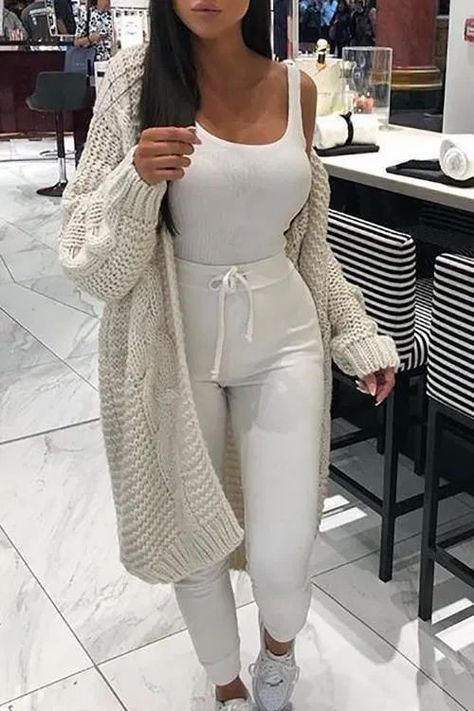 check out my blog post for chic and girly at home fall winter loungewear ideas. look cute and feel your best even when your at home, you deserve to feel good everywhere! #athomeoutfits #pinkloungewear #elegantloungewear #elegantathomeoutfits #loungewear #loungewearideas #cuteathomeoutfits #chichomeoutfits #workfromhomeoutfits #homeschooloutfits #feminineoutfits #winterhomeoutfits #winteroutfitideas ~ Girly Style Outfits, Lounge Outfit, Chill Outfits, Cardigan Outfits, Winter Trends, Girly Fashion, Mode Inspiration, Winter Fashion Outfits, Looks Vintage