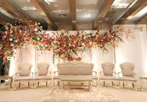 Bride Stage, Wedding Dais, Stage Backdrops, Orange Weddings, Engagement Themes, Wedding Orange, Burnt Orange Weddings, Pre Wedding Photoshoot Outdoor, Wedding Stage Design