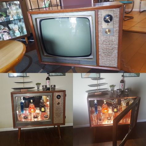 Old Tv Bar Cart, Old Tv Bar, Vintage Tv Bar, Antique Tv Cabinet, Tv Bar, Drink Cabinet, Crt Tv, Gala Ideas, Furniture Flips