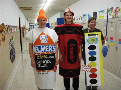 School Supplies | 27 Halloween Costumes For Elementary School Teachers Halloween Costumes For Teachers, Costumes For Teachers, Teacher Costume, Clever Costumes, Teacher Halloween Costumes, Teacher Costumes, School Costume, Clever Halloween, Clever Halloween Costumes