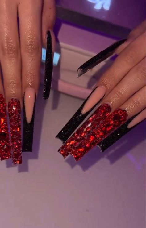 Red Nails With Black Bottoms, Red Bottom Bling Nails, Black And Red Bling Nails, 18th Photoshoot, Practice Nails, Red Nails Glitter, Baddie Nails, Quince Ideas, Short Square Acrylic Nails