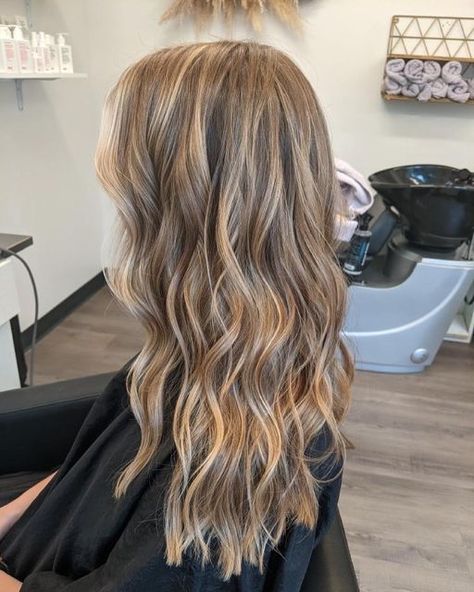 EXTENSION + COLOR BAR, PHILLY on Instagram: "Created by @jmcdhair 🌊 To book with her, shoot us a dm! #philadelphiahair #studio6philly" Highlight Inspo Hair, Natural Extensions Hair, Cute Dirty Blonde Hair, Sun Kissed Highlights Brunette, Hair Ideas Highlights, Cool Blonde Highlights On Brown Hair, Dirty Blonde Hair With Highlights, Blonde Light Brown Hair, Brunette With Highlights