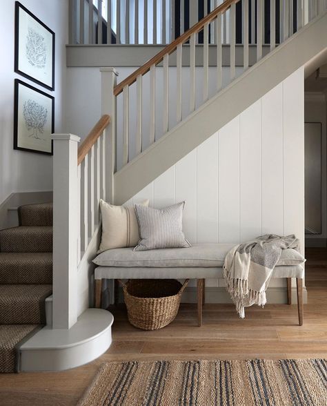 Jojo Barr | House Nine Design on Instagram: “I’m pretty certain I’ve ever felt this festive and seasonal before. I have an overwhelming urge to go really OTT. Not sure if it’s the fact…” House Nine Design, Half Wall Ideas, Joinery Design, Timeless Interiors, Living Room Corner, Room Corner, Wooden Staircases, Country Interior, Wood Stairs