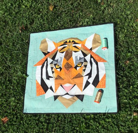 In The Boon Docks: Bloggers Quilt Festival Tiger Quilt, Shark Quilt, Elizabeth Johnson, Paper Pieced Quilt Patterns, Paper Pieced Quilt, Childrens Quilts, Animal Magic, Quilt Festival, Animal Quilts