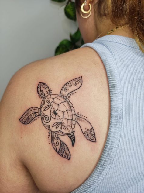 Tattoo For Baby Girl, Dope Quotes, Maori Art, Women's Tattoo, Maori Tattoo, Female Tattoo, Forearm Tattoos, Arm Tattoo, Sea Turtle