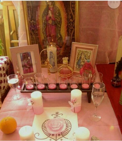 Erzulie Freda altar Erzulie Freda, Sacred Space Altar, Spiritual Altar, Witches Altar, Pagan Altar, Magical Life, Home Altar, Season Of The Witch, Meditation Space