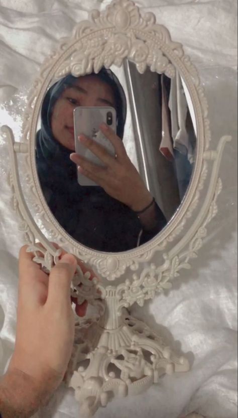 Mirror Table, Mirror Selfie, Mirror