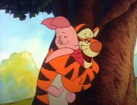 The New Adventures of Winnie the Pooh. Tigger And Piglet, Disney Best Friends, Tigger Winnie The Pooh, Piglet Eeyore, Winnie The Pooh Pictures, Teddy Bear Pictures, Disney Collage, Classic Cartoon Characters, Walt Disney Pictures