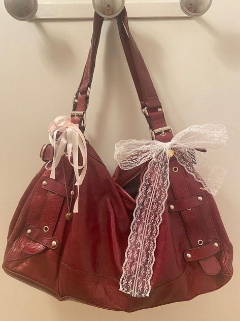 Red Leather Bag, Hobo Tote Bag, Outfit Christmas, Winter Dinner, Dinner Outfit, Eve Outfit, Copenhagen Style, Winter Party, Style Fall