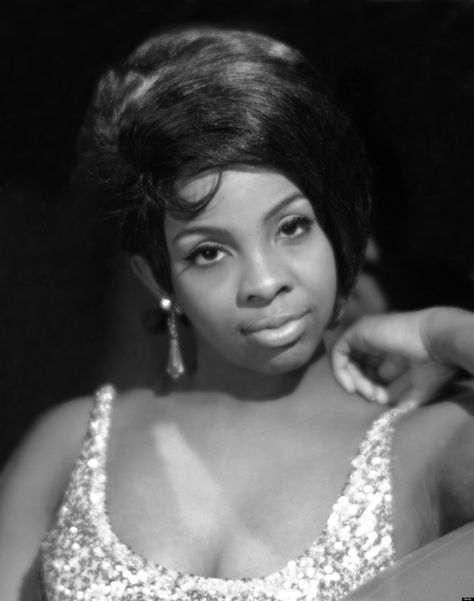 Midnight Train To Georgia, Gladys Knight, Old School Music, Legendary Singers, Soul Singers, Vintage Black Glamour, Black Celebrities, Black Music, Aretha Franklin