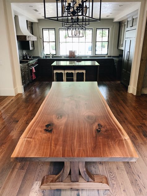 Live Edge Table Dining Rooms, Live Edge Wood Dining Table, Farmhouse Industrial Kitchen, Modern Farmhouse Industrial, Oak Dining Room Table, Maple Dining Table, Live Edge Tables, Wooden Dining Table Designs, Wood Dining Room Table