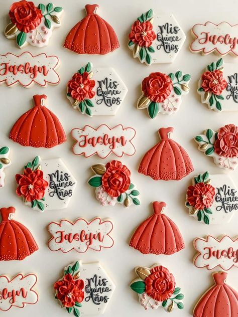 Quince Cookies Ideas, Charro Cookies, Quince Desert Table, Quince Deserts, Quinceanera Cookies Decorated, Quinceanera Cookies, Red Quince Decorations, Quince Cookies, 15 Cookies