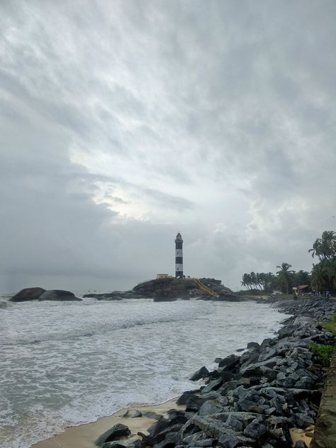 Udupi Aesthetic, Udupi Beach, Mangalore Beach, Phone Light, Shopping Pictures, Hands Aesthetic, Wallpaper For Phone, Bff Hands Aesthetic, Nature Background Images