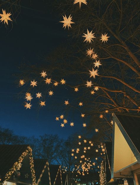 Celestial Christmas Aesthetic, Celestial Christmas, Sweden Christmas, Pink Holiday, Star Garland, Winter Solstice, Winter Aesthetic, Winter House, Cold Air