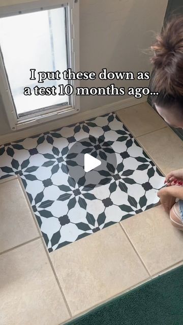 Stefanie Bloom on Instagram: "I put these #peelandsticktile down as a test 10 months ago. I removed 2 of the tiles to test how #renterfriendly they are. They are very renter friendly but also durable enough to just be a #budgetfriendly #diy #homeimprovement project for anyone. I ended up keeping the main ones down because I loved how helpful they were for the dogs until I could pick a new design! The new design is installed and I truly believe these can now be down for years based on how well they did previously.  Comment “SHOP” to have the link to these tiles sent to in a DM. UPDATE: The diamond checkered pattern sold out so the link has defaulted to the traditional checkered pattern still available.  As always, these tiles plus all my #homedecor recommendations are linked in my bio! #ama Renter Friendly Tile Floor, Removable Bathroom Flooring, How To Tile Over Tile Bathroom, Tile Over Laminate Floor, How To Update Tile Flooring, Tile Update Diy, Covering Tile Floors, Renter Friendly Flooring, Diy Bathroom Flooring Ideas