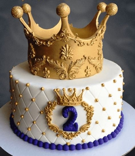 King Crown Birthday Cake Ideas Images (Pictures) King Birthday Party, King Theme Birthday Party Boys, Birthday King Theme, King Birthday Theme, King Crown Cake, Crown Cake Design, Prince Theme Cake, Prince Themed Birthday Party, Prince Birthday Cake