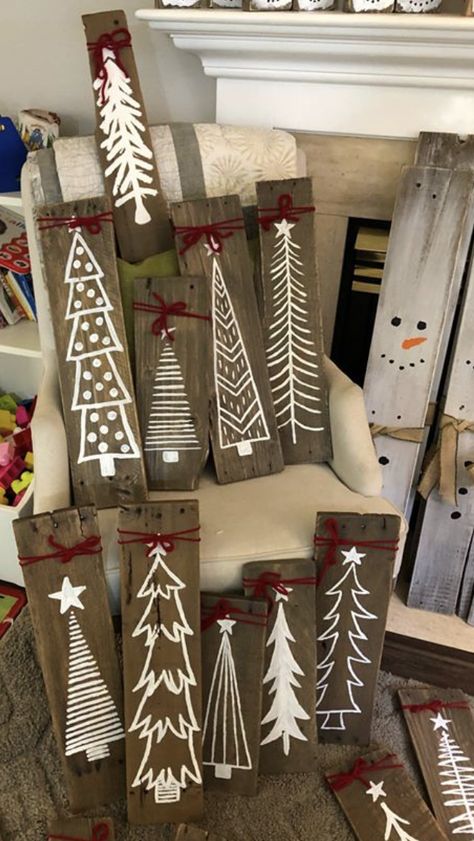 Christmas Signs Wood, Christmas Wood Crafts, Wooden Christmas Trees, Christmas Craft Ideas, Holiday Crafts Christmas, Home Diy Projects, Wooden Christmas, Christmas Wood, Winter Crafts