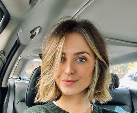 Above The Shoulder Haircuts, Above Shoulder Length Hair, Melena Bob, A Bob Haircut, Shoulder Haircut, Mom Haircuts, Waist Length Hair, Long To Short Hair, A Bob